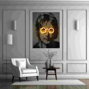 فتو نئون مرد با موهای بلند